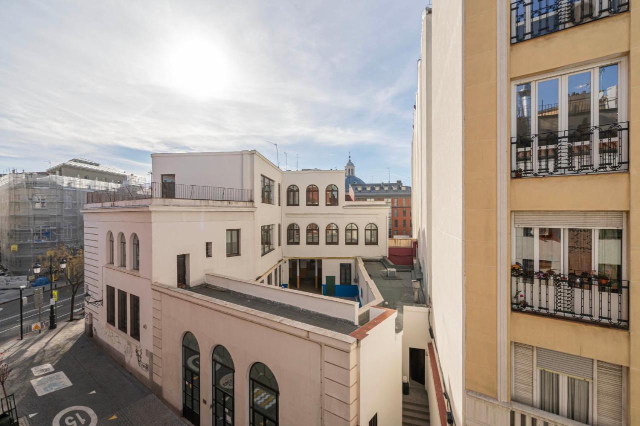 Flamenco Style Apartment Palacio Real, La Latina มาดริด ภายนอก รูปภาพ